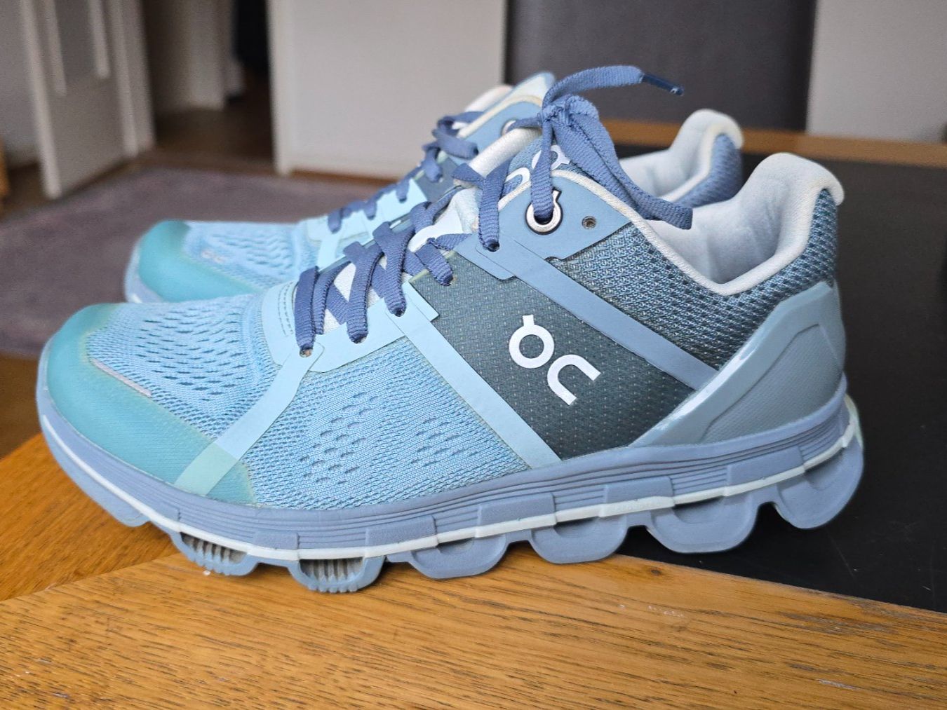 On Scarpe da donna: ON schuhe | EU  36 – Usato da Wallisellen venduto da theblacksheep