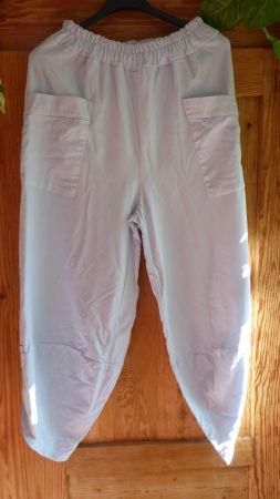 Hose aus Italien ROYAL BELLE Gr S mit Schragen Beinabschluss