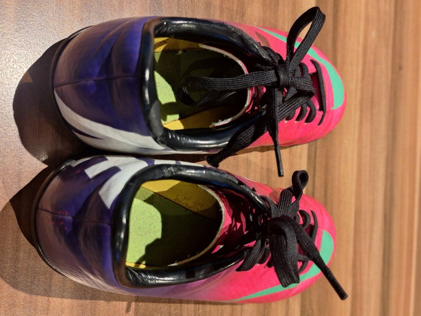 Nike Schuhe für Jungen: Nike Fussball Hallenschuhe 31 – Gebraucht aus Herrliberg von linavogt 3