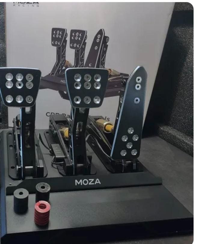 Moza Racing Controller: Moza CRP Premium Load-Cell Pedalset – Usato da Thun venduto da Silver-Back