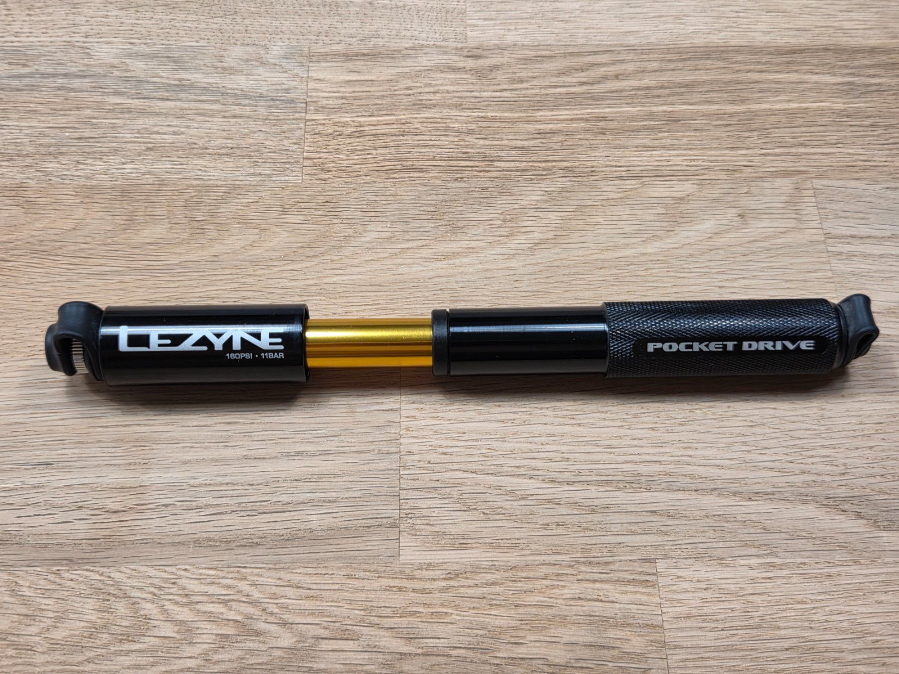 Lezyne Pompe: Lezyne Pocket Drive 11 Bar – Nuovo (secondo la descrizione) da Rotkreuz venduto da vabu33 1