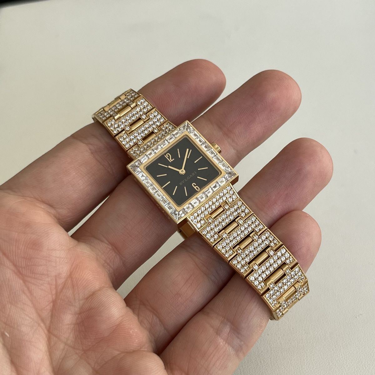 Bulgari Orologi: Bvlgari Quadrato 18K mit Diamanten – Usato da Winterthur venduto da LaBodega 7