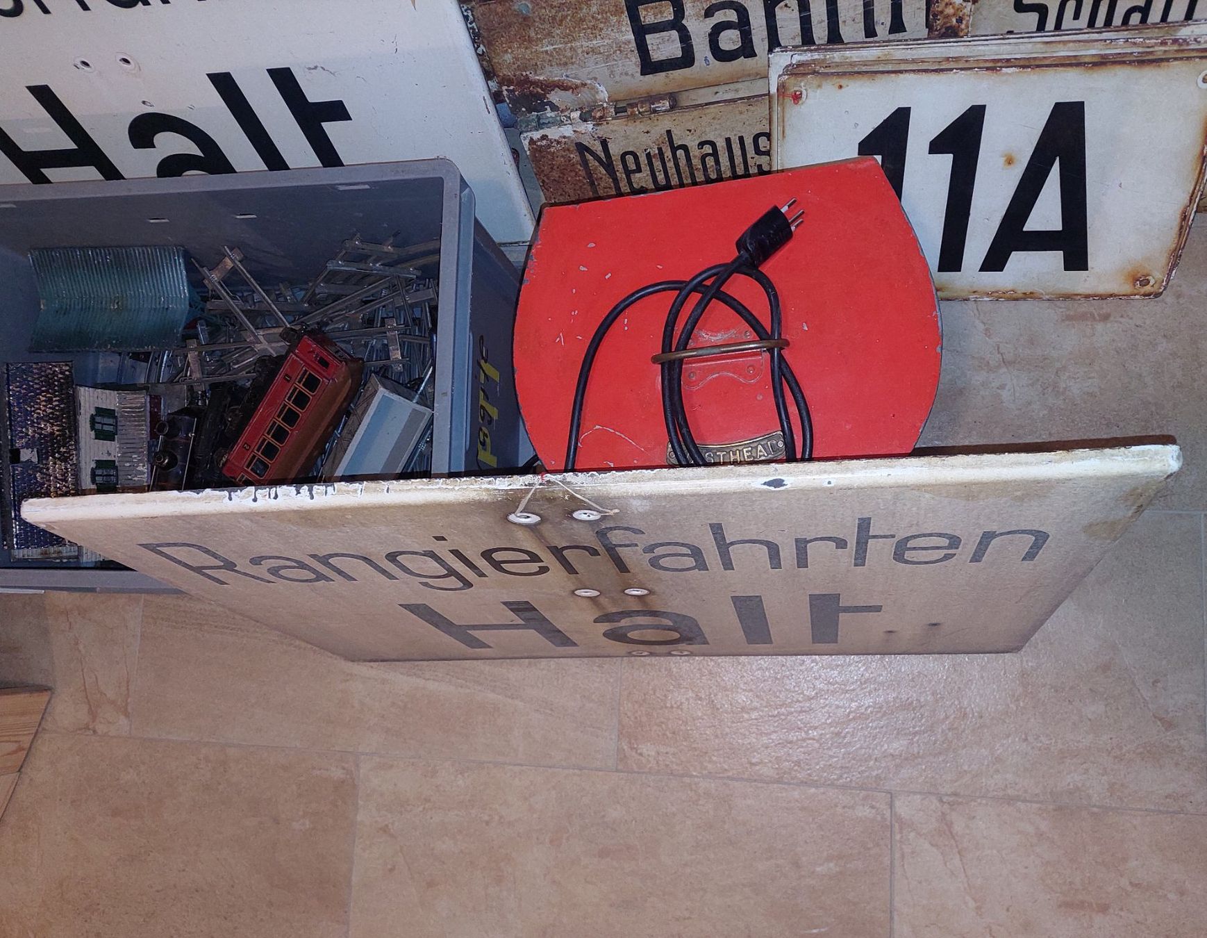 SBB/CFF/FFS Insegne: Schweres Emailschild mit herrlicher Patina – Usato da Siblingen venduto da rantiques 3