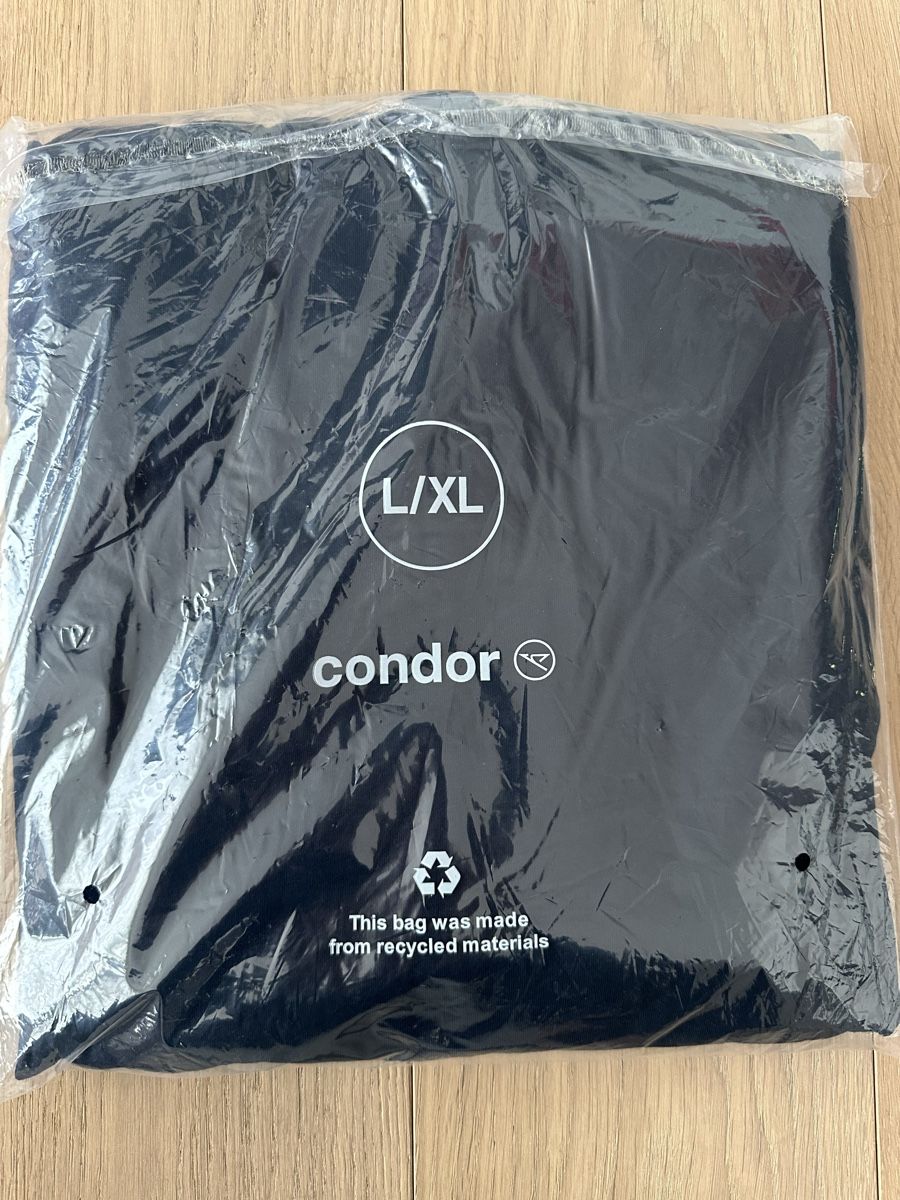 Pigiami: Condor Business Class Pyjama Gr. L/XL, plus FlyConnect Surf – Nuovo e nell'imballaggio originale da Küsnacht ZH venduto da Nano_zh 1