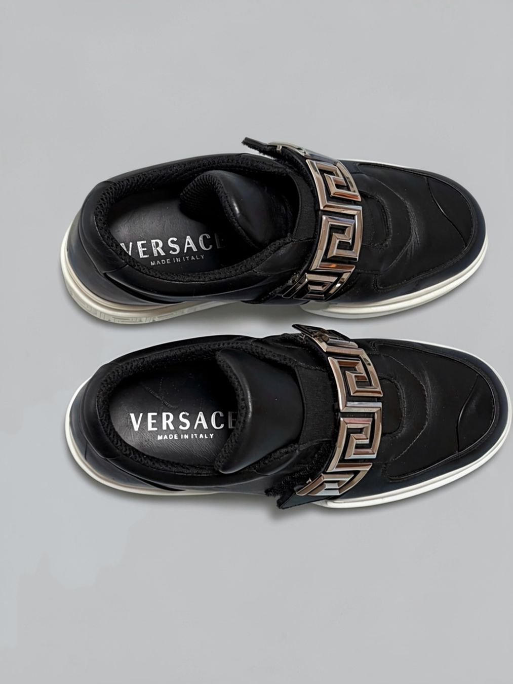 Versace Scarpe da donna: VERSACE Sneakers Schwarz, Grösse 35 – Usato da Rebstein venduto da Tutti_Geri 2