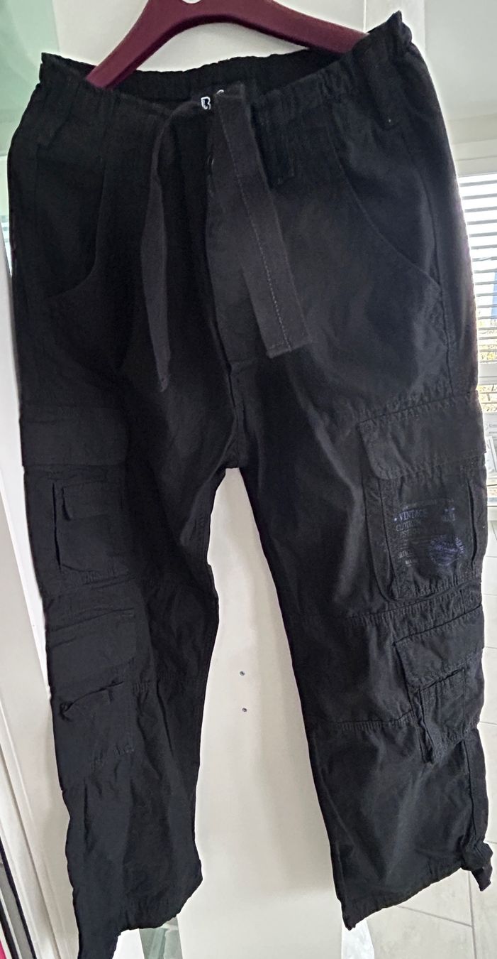 Pantaloni: Schwarze Brandit Cargohose – Usato da Freienbach venduto da mar_rvc6