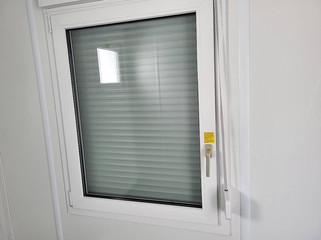 Contenitori edile: 10' Bürocontainer Neu! – Usato da Laufen venduto da BischagAG 3