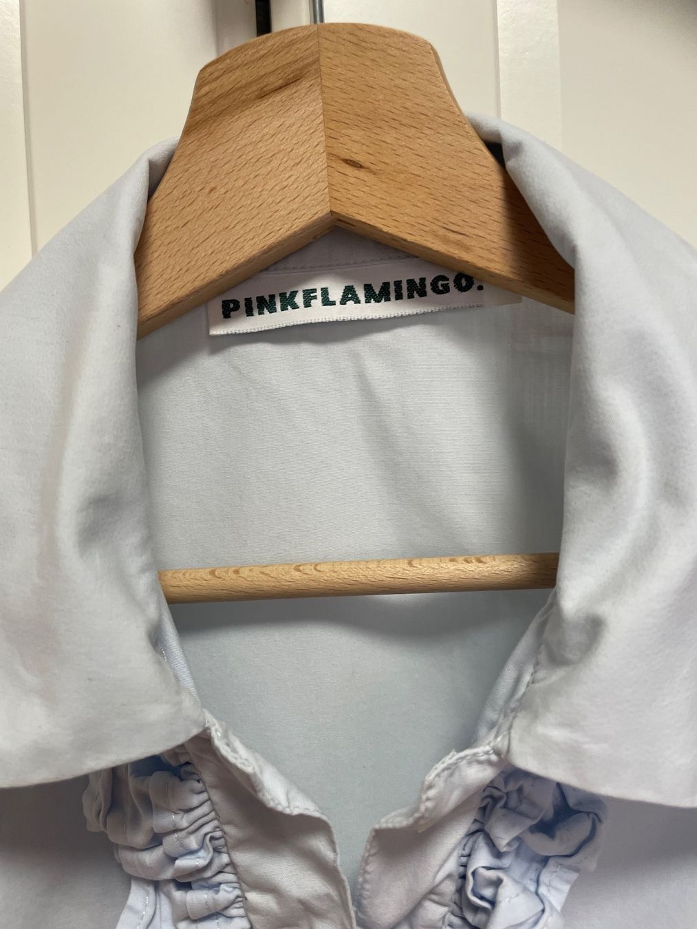 Camicette: Pink Flamingo aermellose Bluse hellblau – Usato da Bern venduto da Rigoler 3