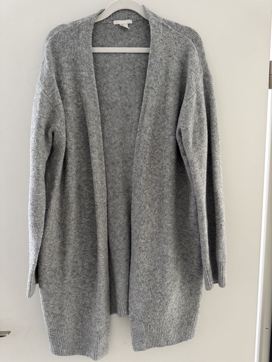 H&M Maglioni & Felpe: H&M Strickjacke, hellgrau, Grösse M – Usato da Zürich venduto da dan_bxq2