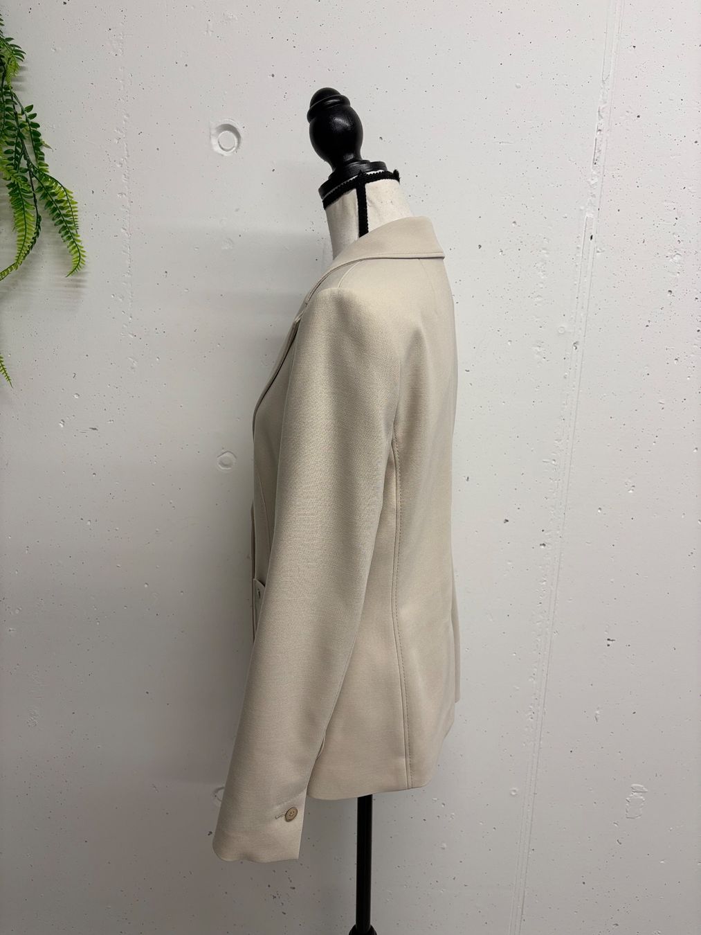 Comma Ensembles & Tailleurs: Comma Anzug beige Gr. 36 – D'occasion à Regensdorf par secondchancefashion 4