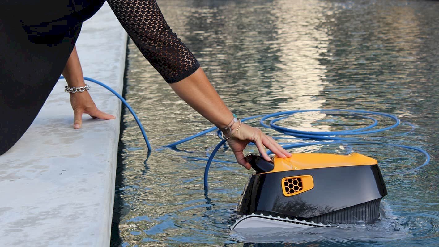Piscine: Maytronics Dolphin E20 Poolroboter – Nuovo e nell'imballaggio originale da Bottighofen venduto da zaap 4