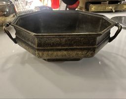 Antike Schale, Messing oder Bronze, achteckig, mit Henkeln
