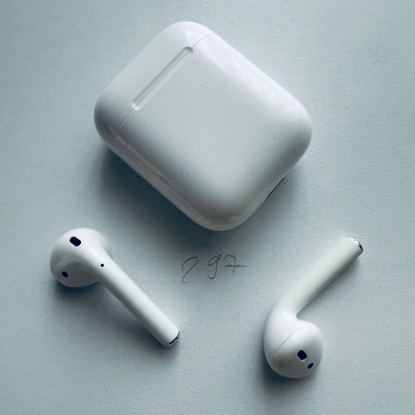 Apple Cuffie: Original Apple AirPods 2 Gen. Wireless Kopfhörer & Case – Usato da Basel venduto da MY.AIRPODS.SHOP 4