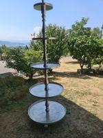 Etagere aus Aluminiumguss ca 180cm hoch