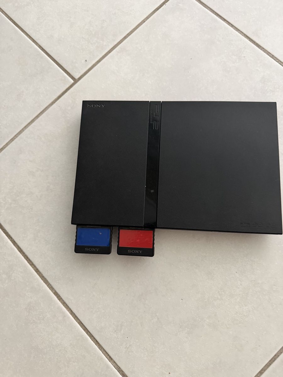 Logitech Konsolen: Umfangreiches PS2 System  – Gebraucht aus Unterentfelden von Us1502 2
