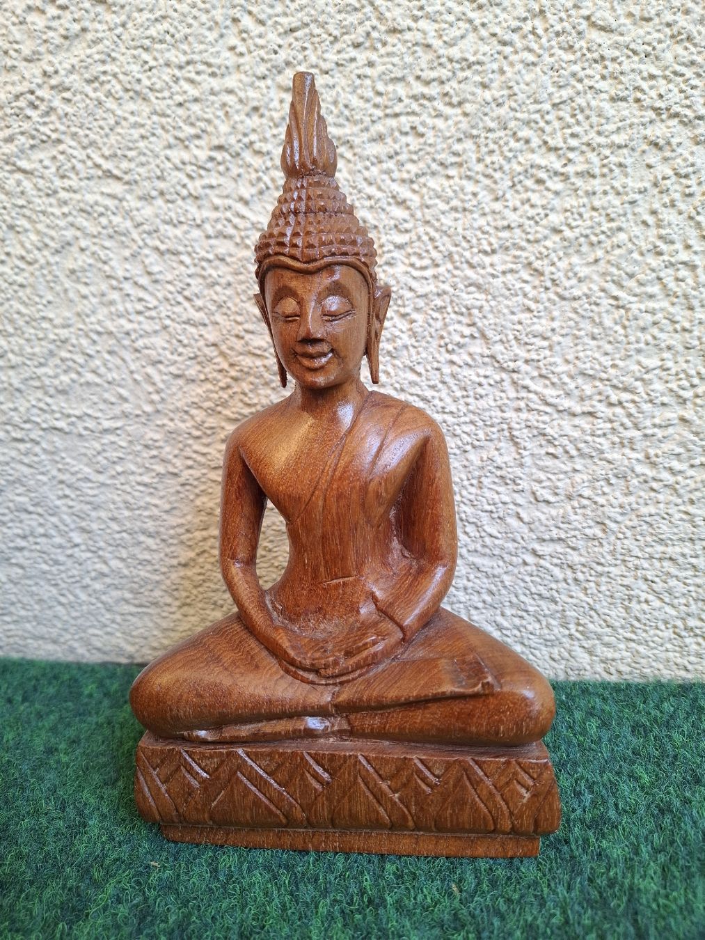 Figuren: Buddha Figur aus Echtholz – Gebraucht aus Dällikon von Shishio