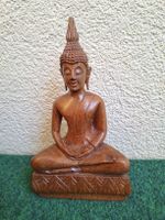 Buddha Figur aus Echtholz