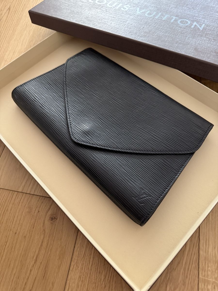 Louis Vuitton Taschen für Damen: Louis Vuitton Pochette Clutch Tasche – Gebraucht aus Frauenfeld von mulo12345 1