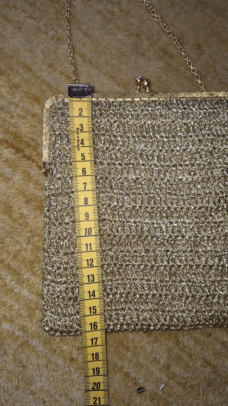 Borse: Abendtasche goldfarben mit Kette antik  – Usato da Kölliken venduto da MissesBossTop1 4