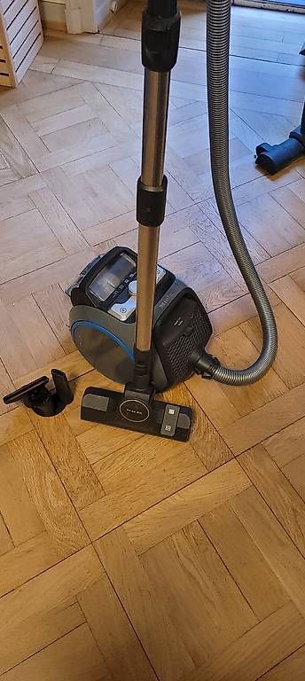 Aspirateurs & Accessoires: Miele CX1 Boost – D'occasion à Grand-Lancy par Selfa1984 2