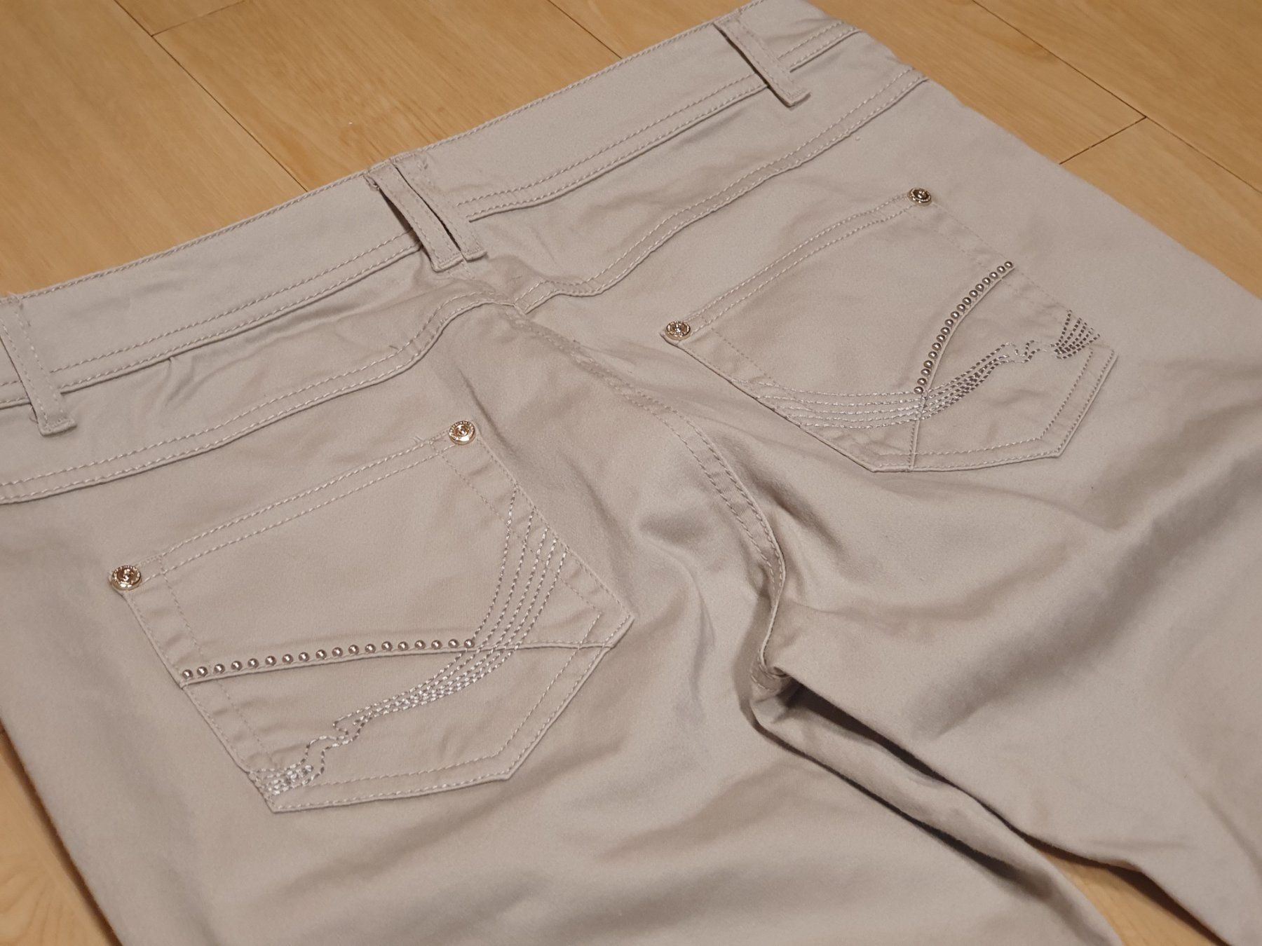 Morgan Jeans: Morgan Hose Hell Braun Beige Gr. 38 Elegante – Usato da Val D Illiez venduto da SnowRoof 3