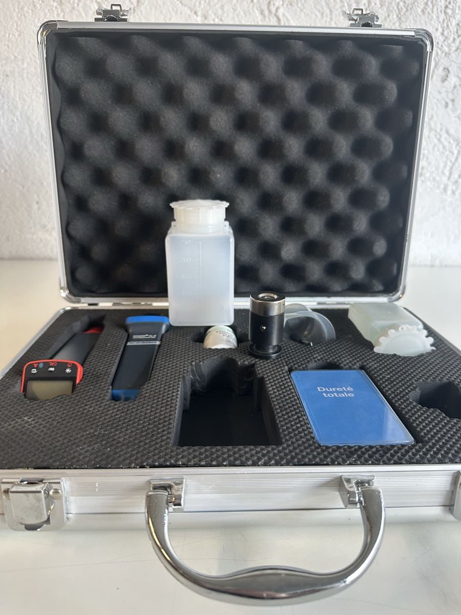 Misurare: PUROTAP Analysekoffer Elysator PH-18 und EC-18 – Usato da Zetzwil venduto da ZB05 2