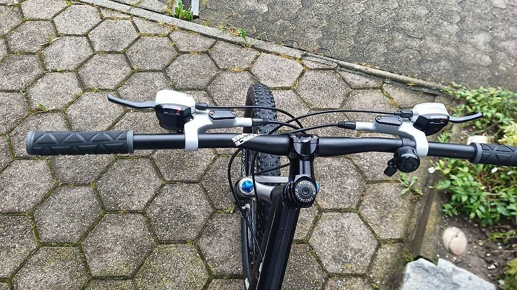 Specialized Biciclette: Specialized Stumpjumper Pro 26 Zoll – Usato da Willisau venduto da  4