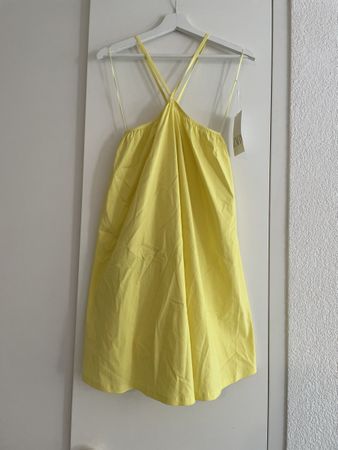 Yellow Dress