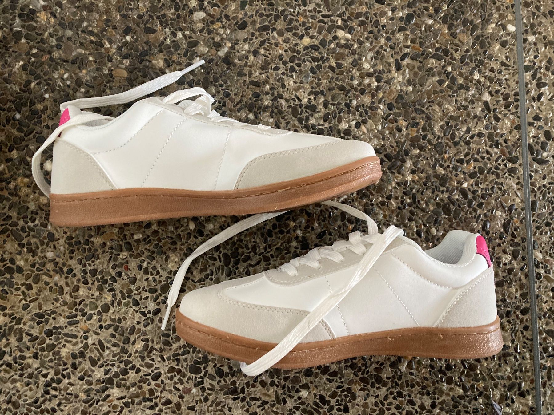 Scarpe per ragazze: Neue Hallenschuhe Gr. 35 – Nuovo e nell'imballaggio originale da Aetingen venduto da Nadinsky 2