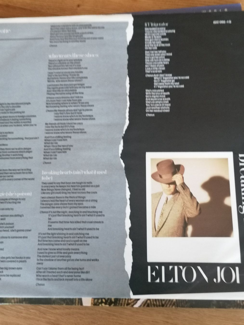 Dischi in vinile: LP - Elton John - Breaking Hearts - Vinyl – Usato da Basel venduto da vintagecollector 4