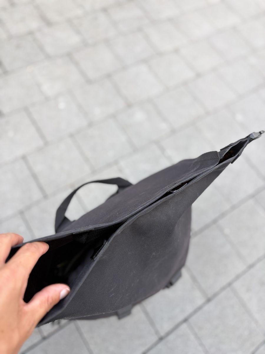 Chrome Rucksäcke: Chrome Rucksack schwarz guter Zustand – Gebraucht aus Thalwil von Counterdude 6