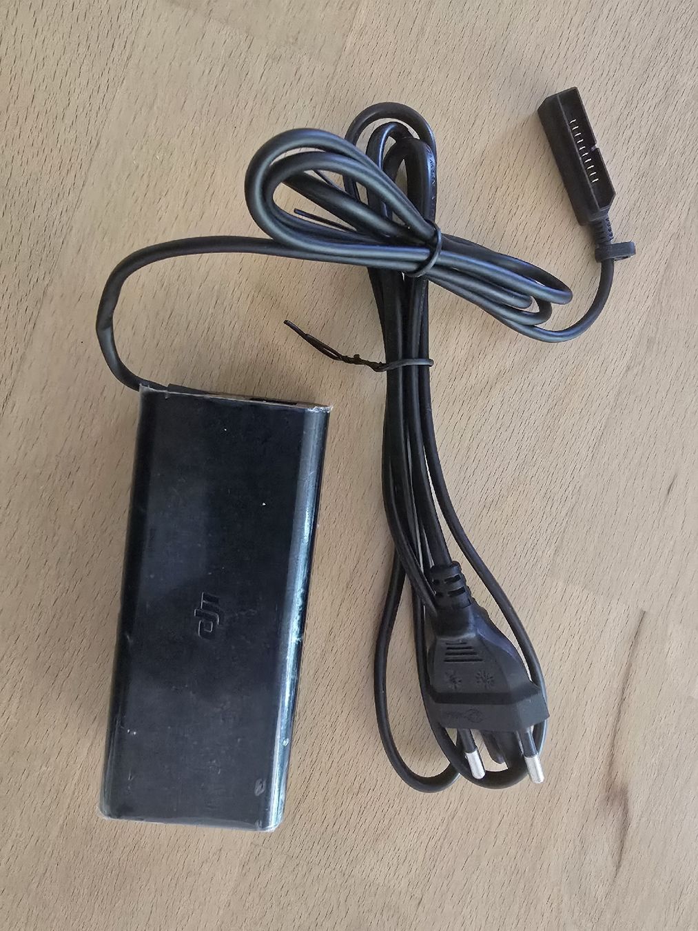 DJI Ladegeräte: Chargeur Drone DJI AC Power Adapter 50W - NEUF – Neu und originalverpackt aus BERN von froggyinternationale 1