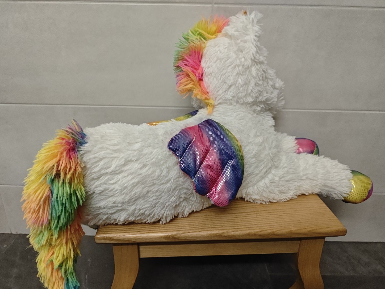 Giocattoli: Plüschtier Einhorn ca 50cm lang – Usato da Visp venduto da Heilil 1