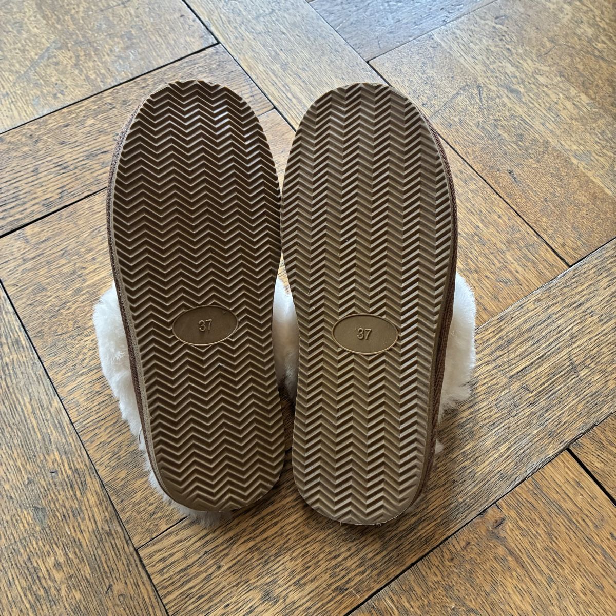 Chaussures femmes: Hausschuhe Grösse 37 – Neuf (Voir description) à Winterthur par bunteperlen 1