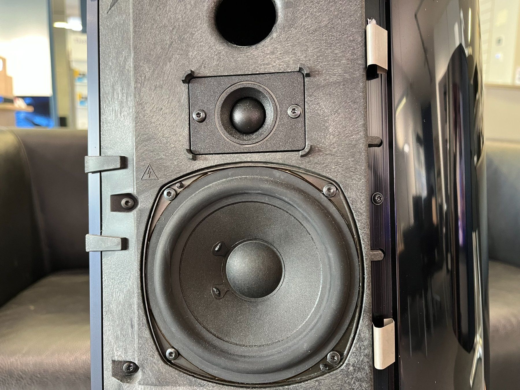 Bang & Olufsen Lautsprecher: BeoLab 4000 – Gebraucht aus Hochdorf von av-electronics 2