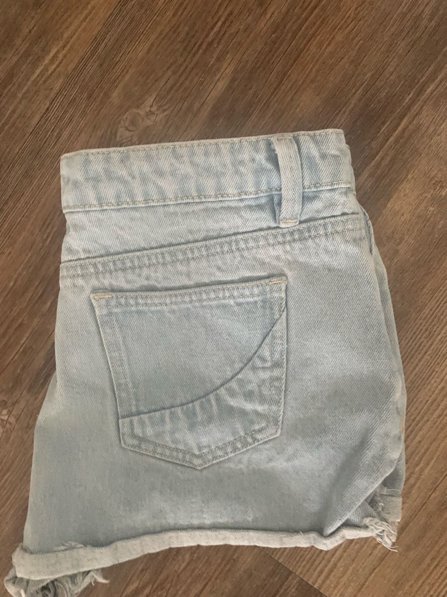 Jeans: Shorts – D'occasion à Emmen par Bgucci_girl 3