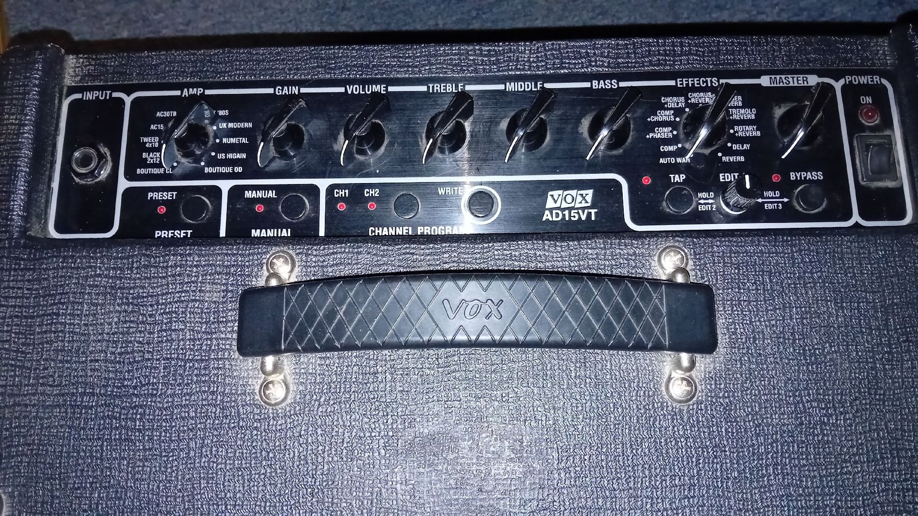 Vox Amplificateurs: Vox AD15VT – D'occasion à Neuenkirch par Carstyletuner 1