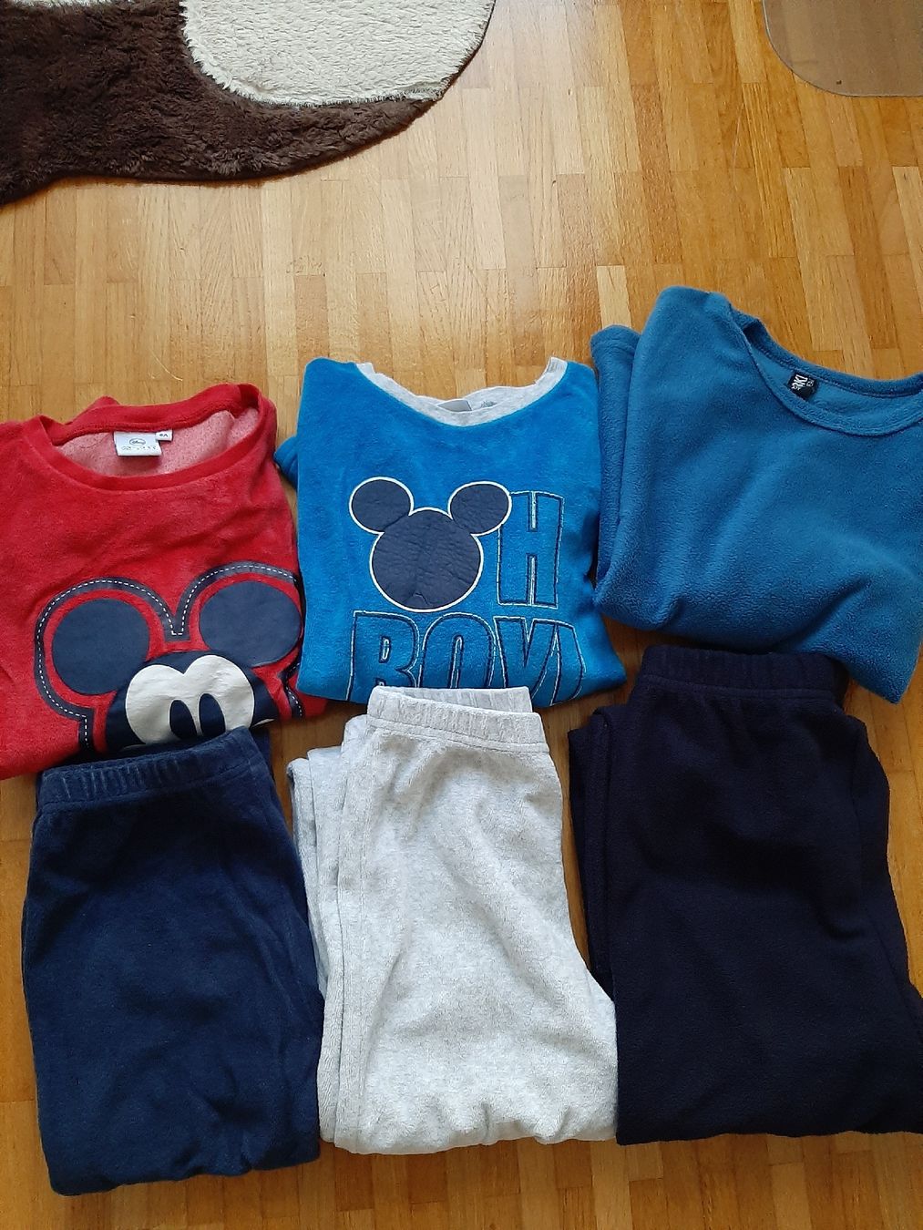 Pigiama & Simili: Lot pyjamas /Jeans  128 – Nuovo (secondo la descrizione) da Petit-Lancy venduto da pecaesculca 2