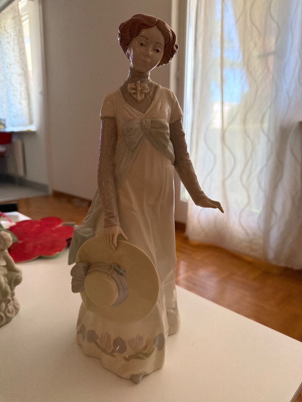 Skulpturen & Statuen: Porzellan Statuen – Gebraucht aus Dällikon von YOTECH 1
