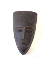 Masque fascial Fang du Gabon tribal  en bois sombre