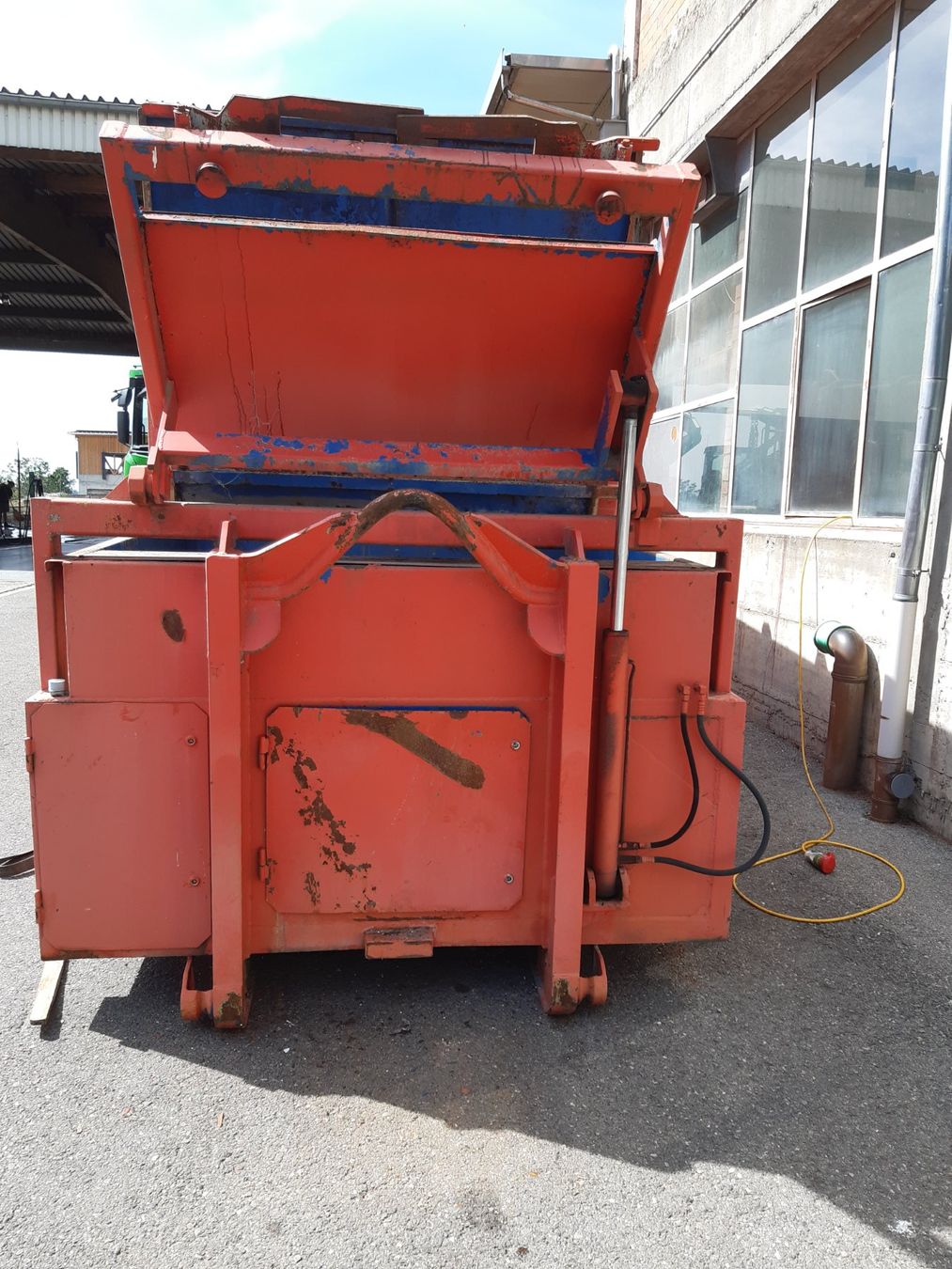 Contenitori edile: Presscontainer Husmann 22m3 – Usato da Schmitten FR venduto da fuego81 2