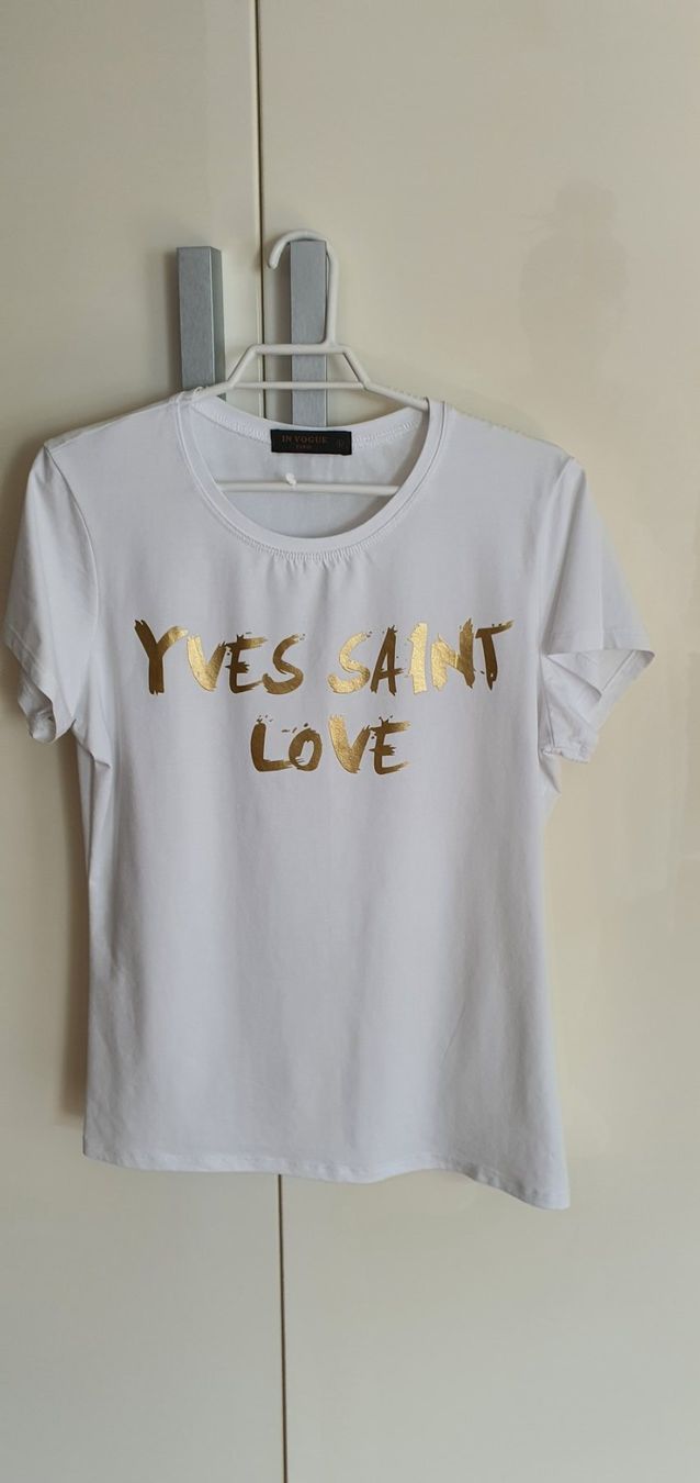 T-shirt: Yves Saint T-shirt – Nuovo (secondo la descrizione) da Basel venduto da Kristal4 9