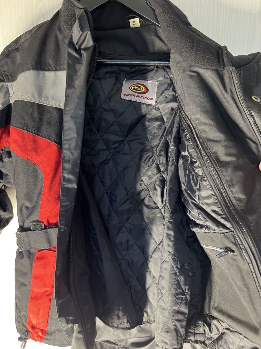 Jacken: Held Motorradjacke, Grösse S, viele Protektoren – Gebraucht aus Rickenbach / Sulz von Alfisti156 2