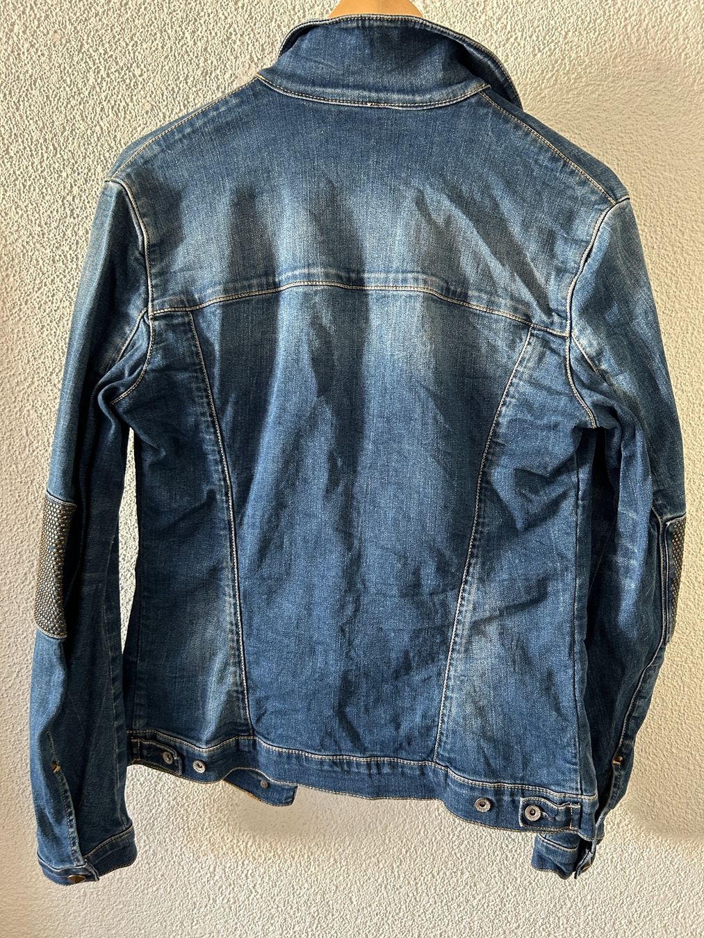 Giacche: Jeansjacke GUESS Gr. 38 – Usato da Rheineck venduto da emma.gut 2