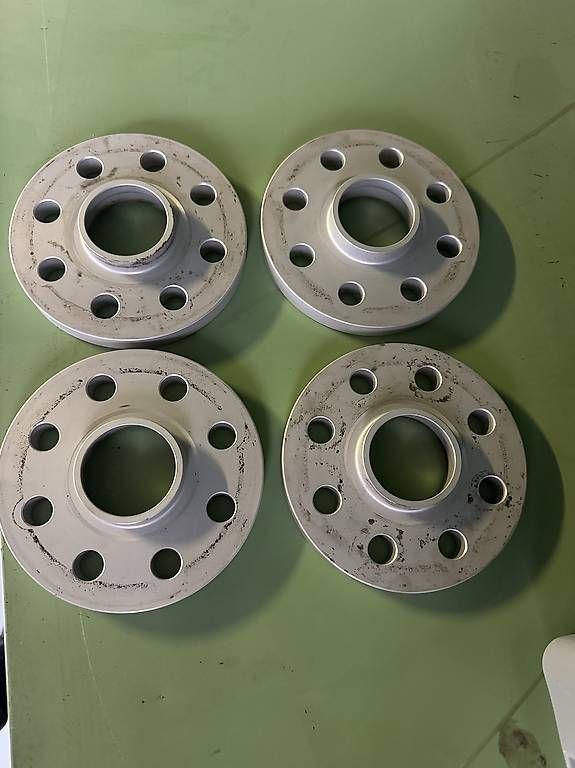 Tutti pezzi di ricambio auto: Distanzscheiben 15mm 4x100 – Usato da Hasle LU venduto da FvF