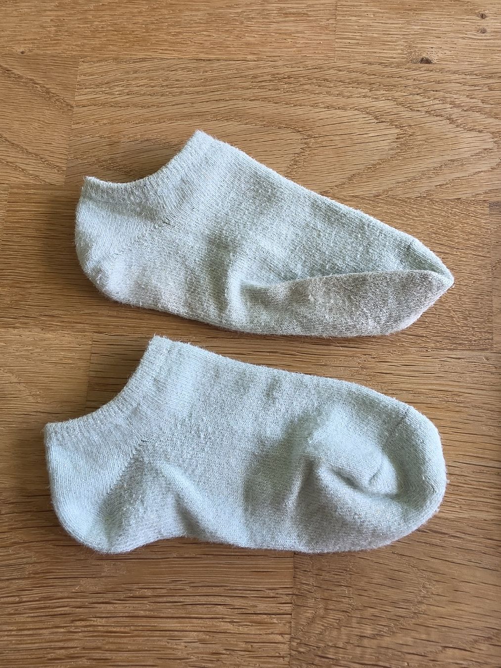 H&M Collant & Leggings: Mädchen Leggings Einhorn 110 mit Socken – Usato da Bergdietikon venduto da Staphylococcus 4