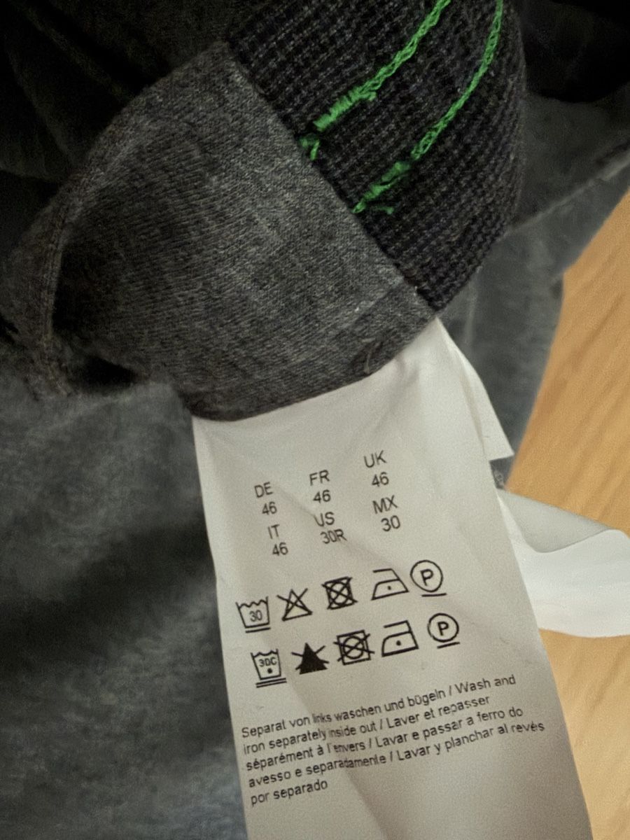 Hugo Boss Pantaloni: Boss pants – Usato da Zürich venduto da reg_vvr6 4
