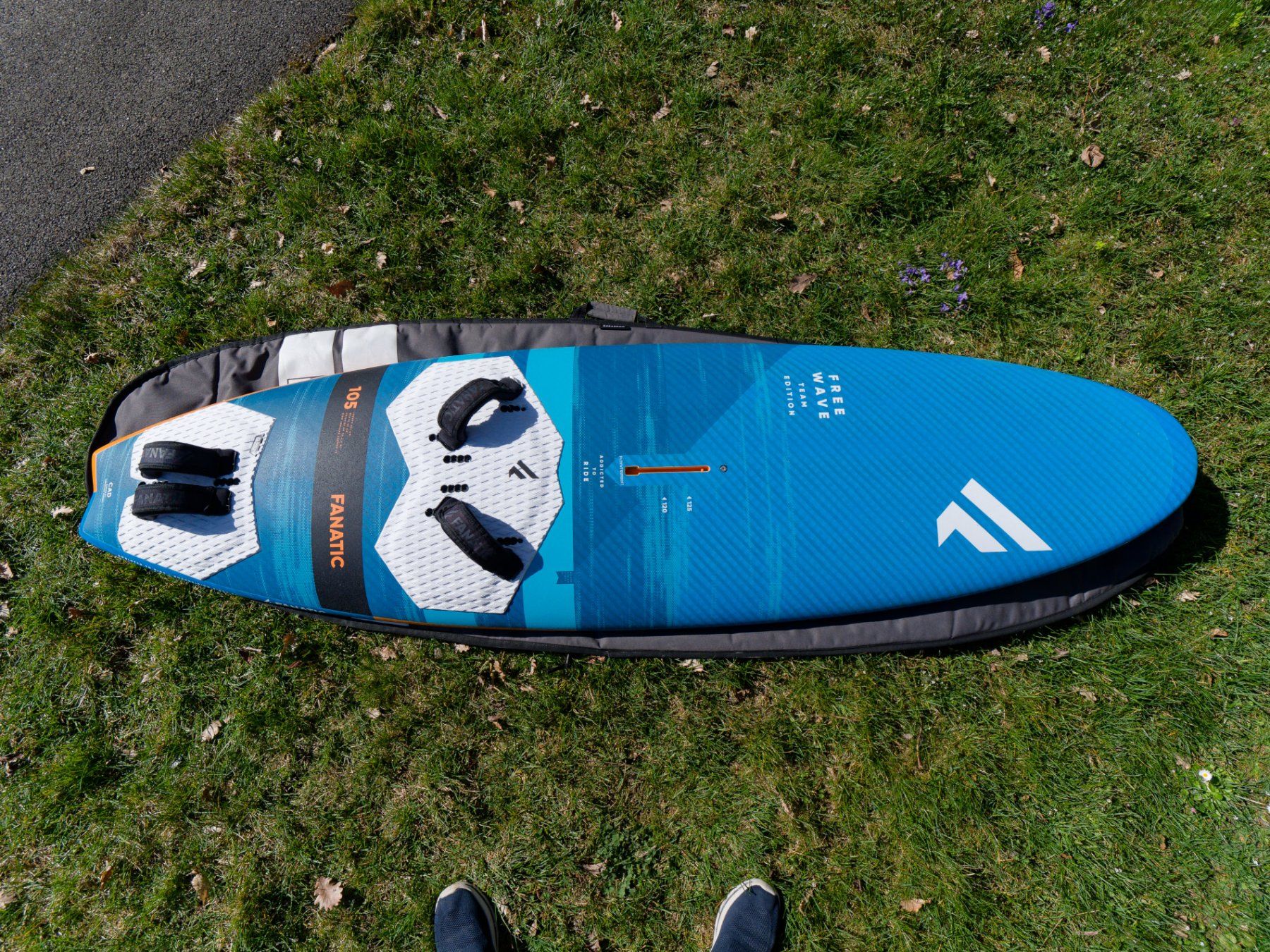 Surf: Planche à voile Fanatic Freewave 105 l. – Usato da Versoix venduto da ant_v79f