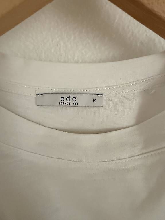 T-shirt: Esprit Shirt M – Usato da Alpnach Dorf venduto da rerifeme 1