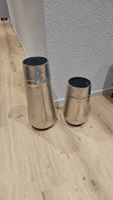 2x Vase